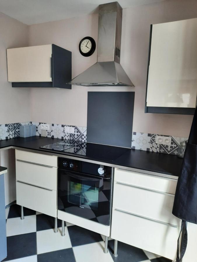 Le Bel Etage Apartment Granville Bagian luar foto